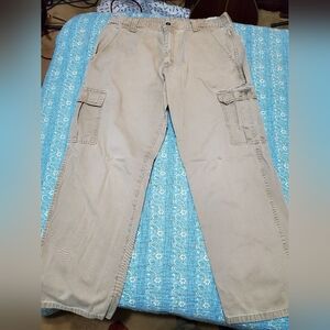 Wrangler cargo pants